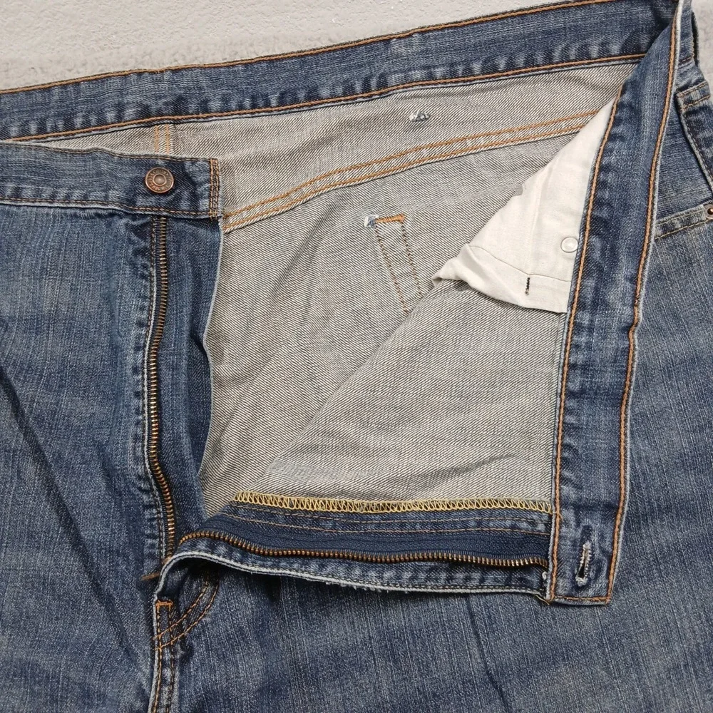 Levi's 559 Relaxed Straight Jeans Mens‎ 52x32 Medium Wash Blue Range EUC